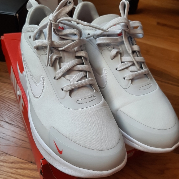 Wmns Nike Amixa size 6 - Picture 2 of 4